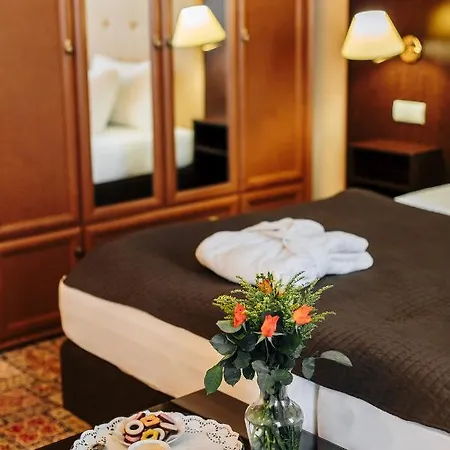 Panorama Hotel 4*